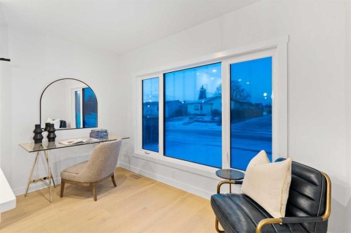 1731 111 Avenue Sw, Calgary, AB - Indoor