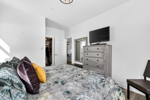 122-400 Auburn Meadows Common Se, Calgary, AB - Indoor Photo Showing Bedroom