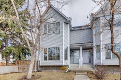 20 Stradwick Rise SW Calgary, AB T3H 3H1