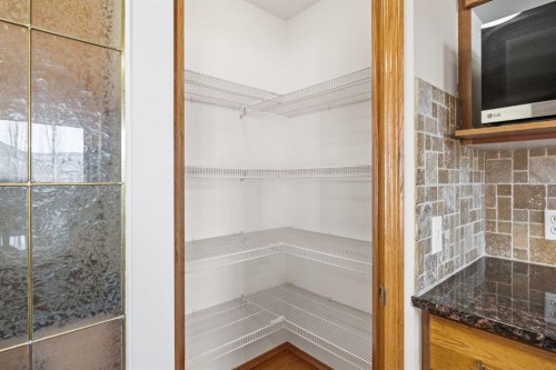 119 Valley Glen Bay Nw, Calgary, AB - Indoor