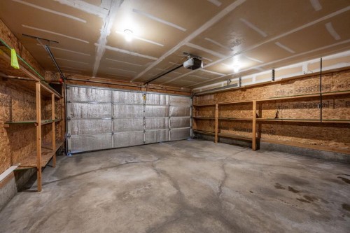 119 Valley Glen Bay Nw, Calgary, AB - Indoor Photo Showing Garage