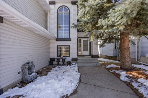 119 Valley Glen Bay Nw, Calgary, AB - Outdoor