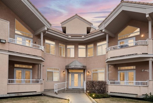 .-2107 Patterson View Sw, Calgary, AB - Outdoor