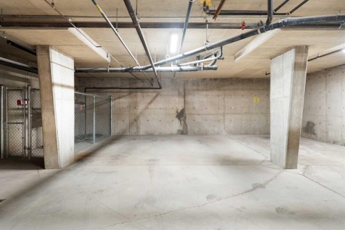 .-2107 Patterson View Sw, Calgary, AB - Indoor Photo Showing Garage