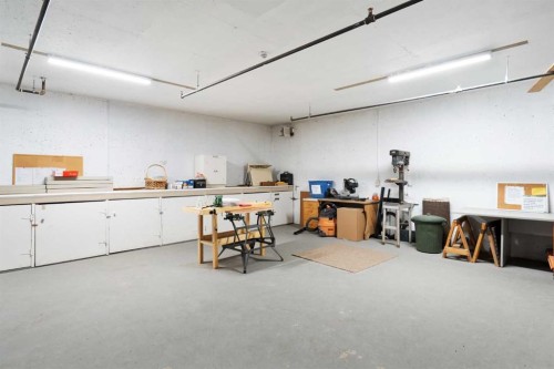 .-2107 Patterson View Sw, Calgary, AB - Indoor