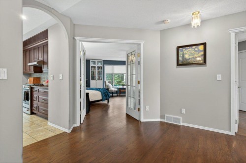 39 Highlands Terrace, Bragg Creek, AB - Indoor Photo Showing Other Room
