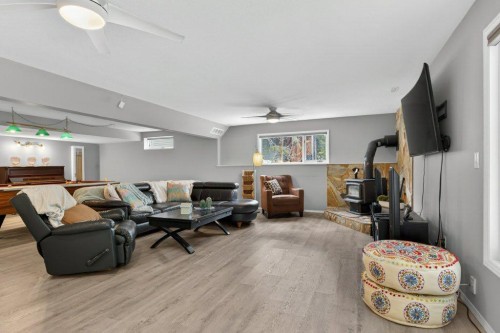 39 Highlands Terrace, Bragg Creek, AB - Indoor