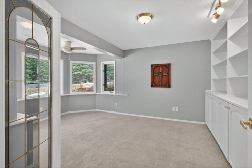 39 Highlands Terrace, Bragg Creek, AB - Indoor Photo Showing Other Room