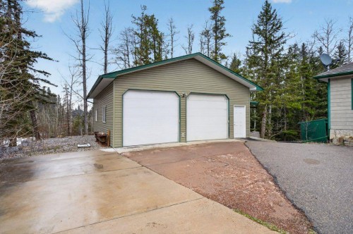 39 Highlands Terrace, Bragg Creek, AB - Outdoor
