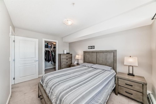 313-2300 Evanston Square Nw, Calgary, AB - Indoor Photo Showing Bedroom
