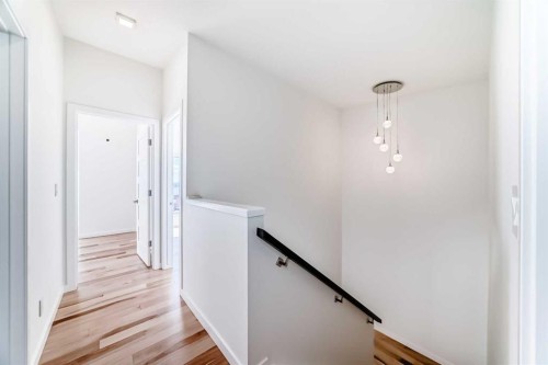 53 Rockhaven Green Nw, Calgary, AB - Indoor Photo Showing Other Room