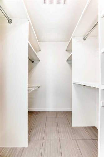 53 Rockhaven Green Nw, Calgary, AB - Indoor With Storage