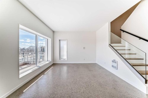 53 Rockhaven Green Nw, Calgary, AB - Indoor Photo Showing Other Room