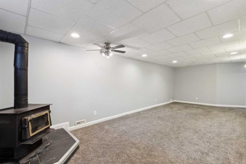 40 Henefer Road Sw, Calgary, AB - Indoor