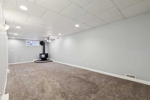 40 Henefer Road Sw, Calgary, AB - Indoor