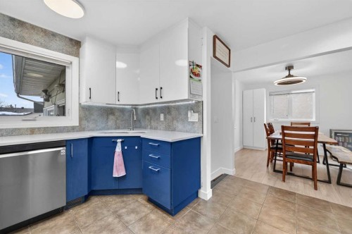 5835 28 Avenue Ne, Calgary, AB - Indoor