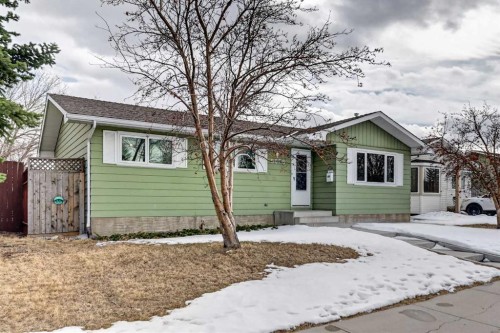 5835 28 Avenue Ne, Calgary, AB - Outdoor