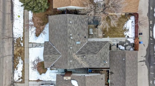 5835 28 Avenue Ne, Calgary, AB - Outdoor