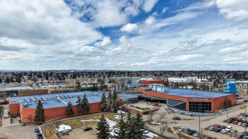 5835 28 Avenue Ne, Calgary, AB - Outdoor With View