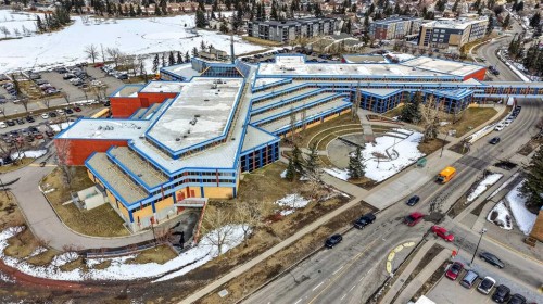 5835 28 Avenue Ne, Calgary, AB - Outdoor With View