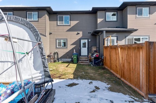 23 Belgian Link, Cochrane, AB - Outdoor