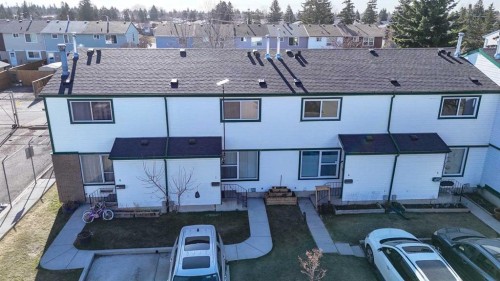 6-100 Pennsylvania Road Se, Calgary, AB - Outdoor