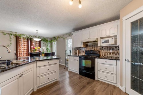 130 Invermere Drive, Chestermere, AB - Indoor Photo Showing Kitchen