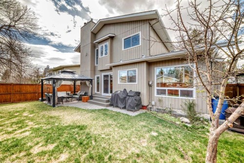 75 Sunmount Crescent Se, Calgary, AB - Outdoor