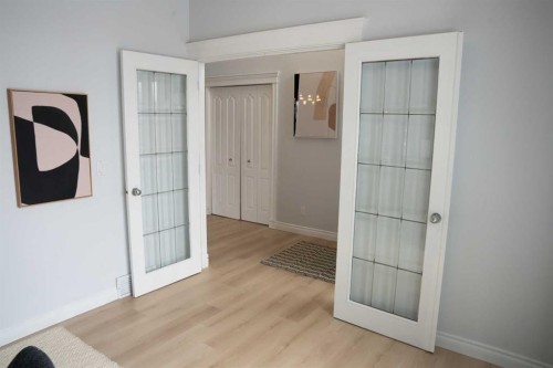 3 Strathridge Bay Sw, Calgary, AB - Indoor