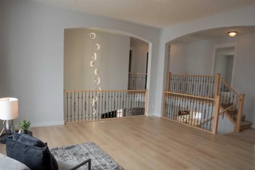 3 Strathridge Bay Sw, Calgary, AB - Indoor Photo Showing Other Room