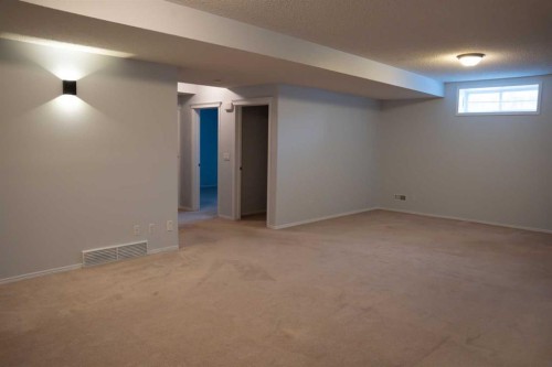 3 Strathridge Bay Sw, Calgary, AB - Indoor