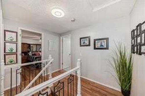 420 Whitehorn Place Ne, Calgary, AB - Indoor