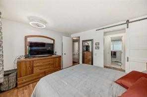 420 Whitehorn Place Ne, Calgary, AB - Indoor Photo Showing Bedroom