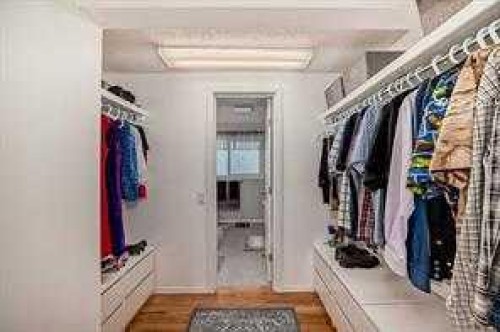 420 Whitehorn Place Ne, Calgary, AB - Indoor With Storage