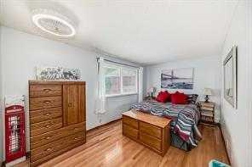 420 Whitehorn Place Ne, Calgary, AB - Indoor Photo Showing Bedroom