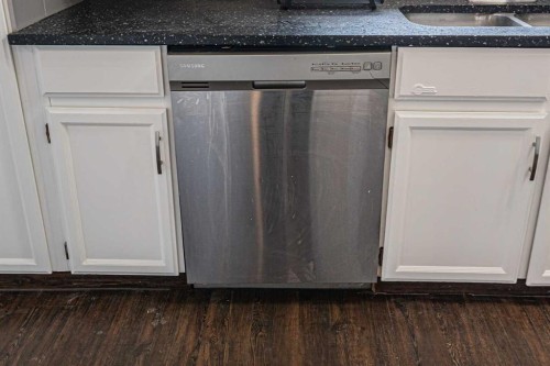 64 Castledale Crescent Ne, Calgary, AB - Indoor