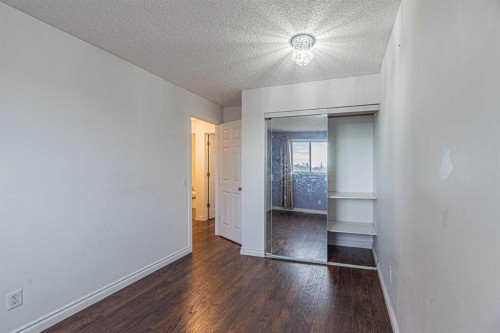 64 Castledale Crescent Ne, Calgary, AB - Indoor Photo Showing Other Room