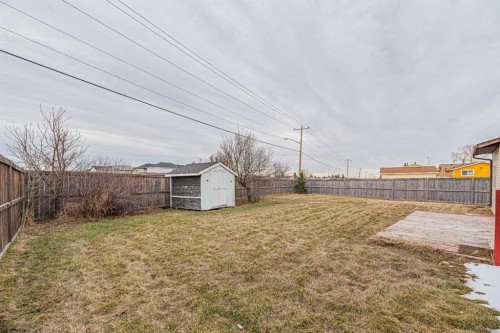 64 Castledale Crescent Ne, Calgary, AB - Outdoor