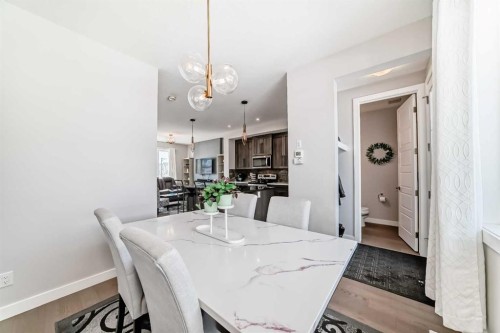 1016 Lanark Boulevard Se, Airdrie, AB - Indoor Photo Showing Dining Room