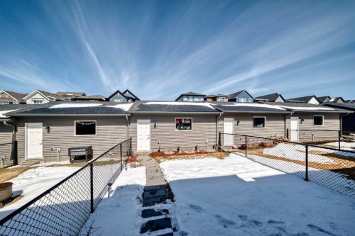 1016 Lanark Boulevard Se, Airdrie, AB - Outdoor With Deck Patio Veranda