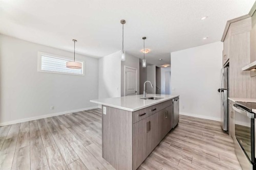 121 Ambleside Heath Nw, Calgary, AB - Indoor Photo Showing Kitchen