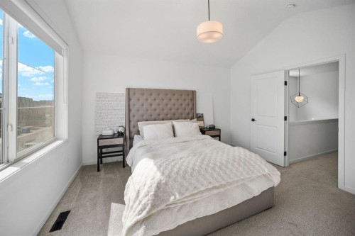 21 Sage Hill Path Nw, Calgary, AB - Indoor Photo Showing Bedroom