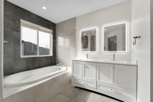 116 West Creek Glen, Chestermere, AB - Indoor Photo Showing Bathroom