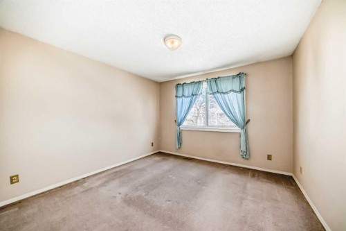 45-2727 Rundleson Road Ne, Calgary, AB - Indoor Photo Showing Other Room