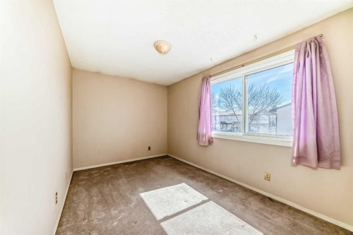 45-2727 Rundleson Road Ne, Calgary, AB - Indoor Photo Showing Other Room