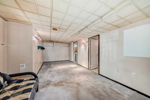 45-2727 Rundleson Road Ne, Calgary, AB - Indoor Photo Showing Other Room