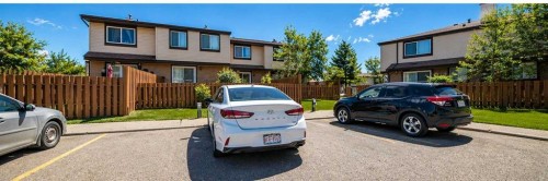 45-2727 Rundleson Road Ne, Calgary, AB - Outdoor
