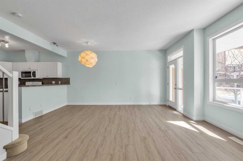 34 Royal Manor Nw, Calgary, AB - Indoor
