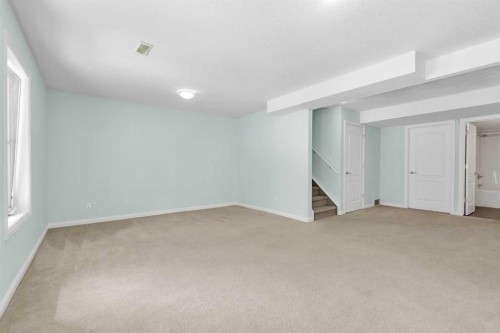 34 Royal Manor Nw, Calgary, AB - Indoor Photo Showing Other Room