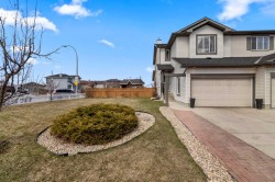10 Taralea Bay NE Calgary, AB T3J 5H1